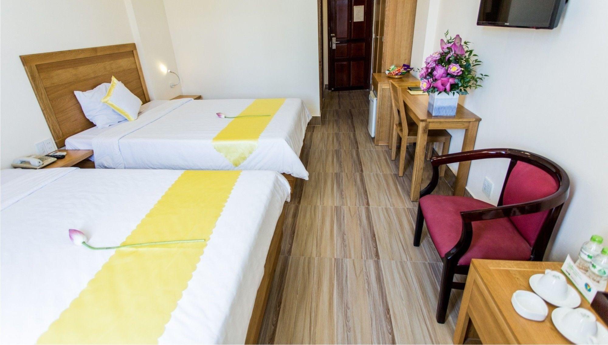 Hoang Yen Hotel 2 Quy Nhon Dış mekan fotoğraf
