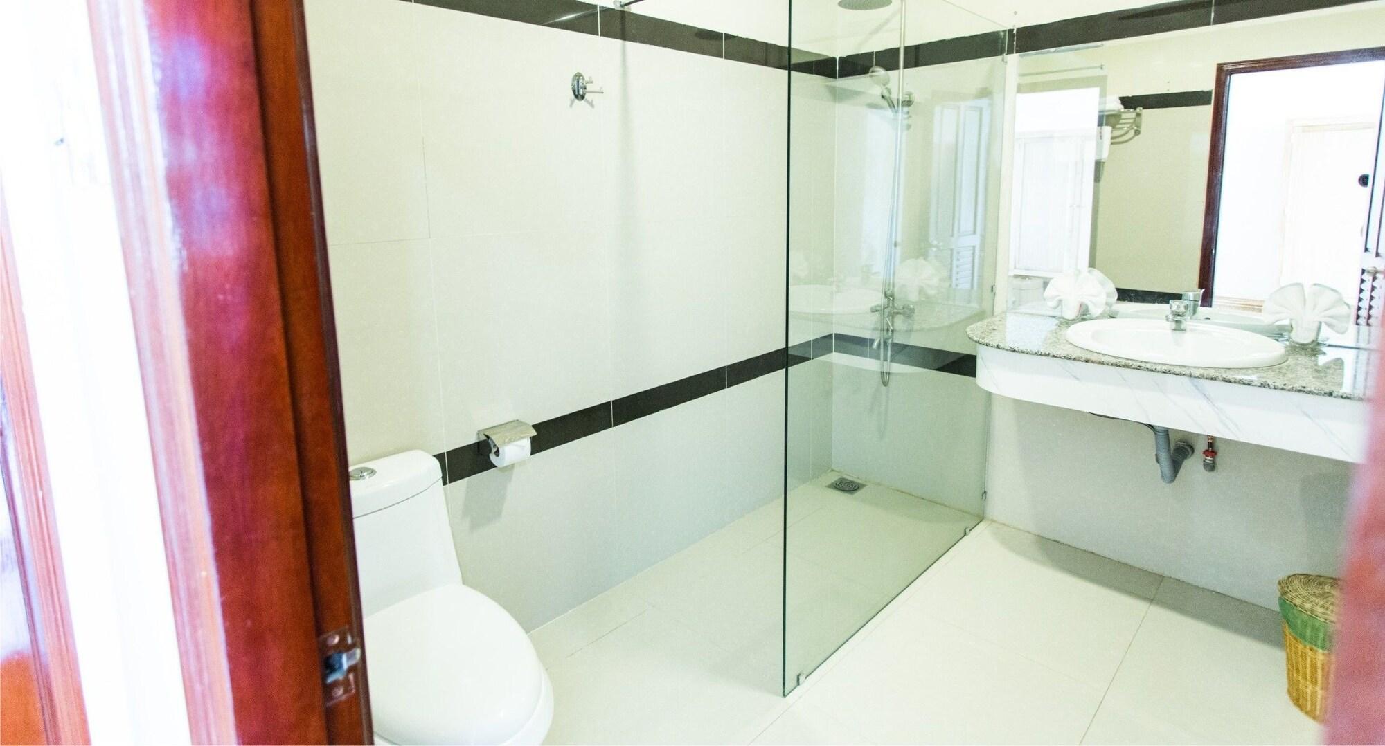 Hoang Yen Hotel 2 Quy Nhon Dış mekan fotoğraf