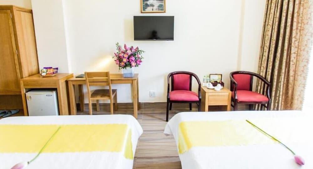 Hoang Yen Hotel 2 Quy Nhon Dış mekan fotoğraf